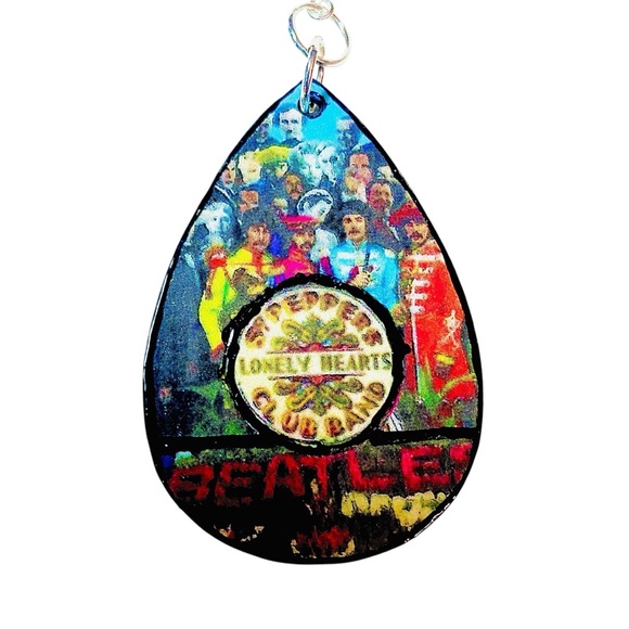 The Beatles SGT Peppers Dangle Earrings - Picture 11 of 13